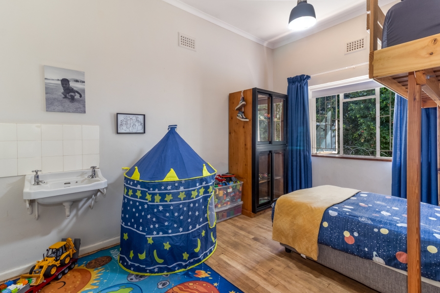 5 Bedroom Property for Sale in Uitsig Western Cape